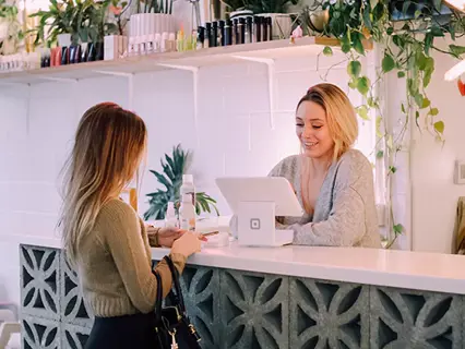 Banen in de horeca - receptionist - JIJ Uitzendbureau